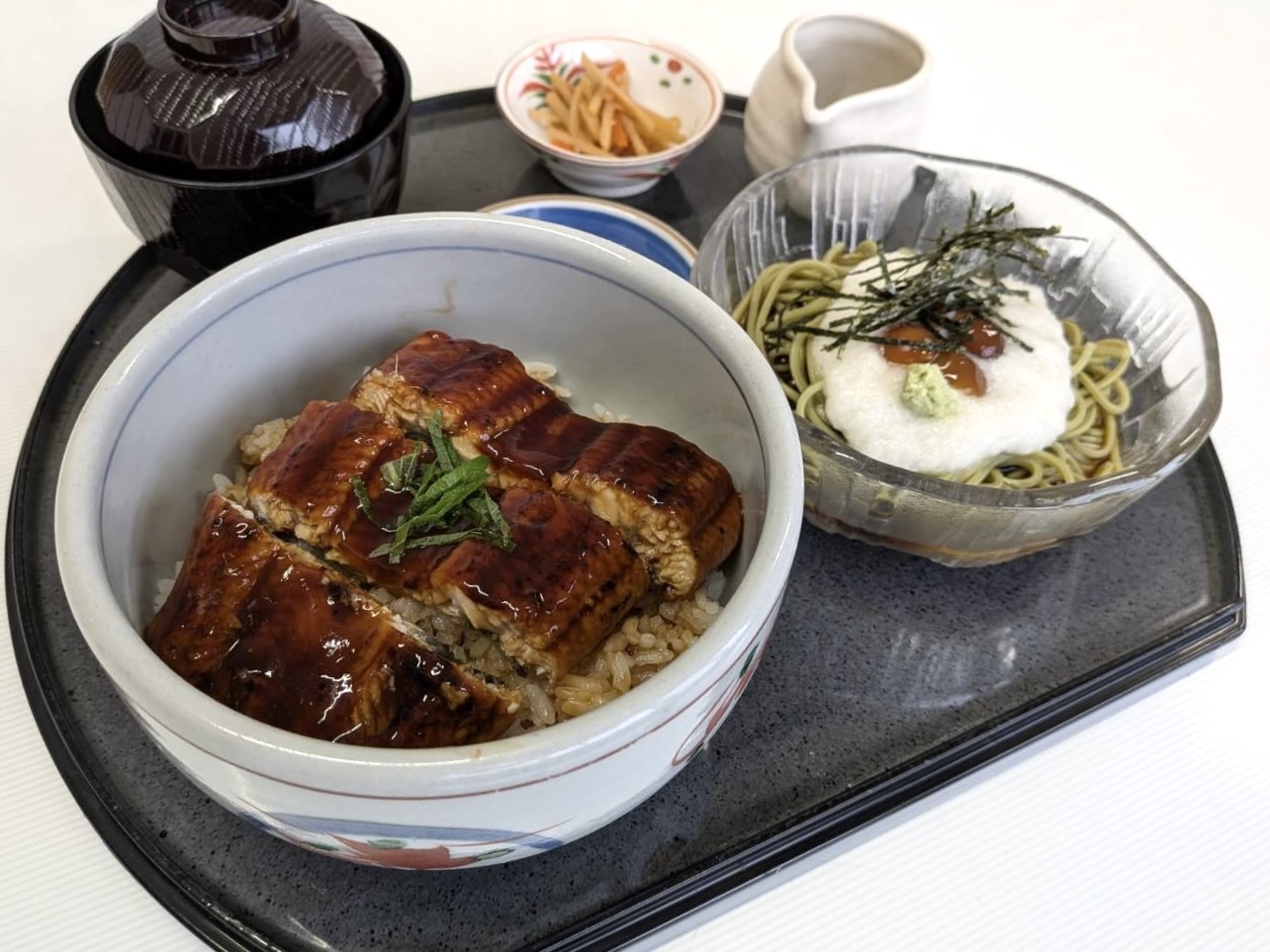 昼食の写真