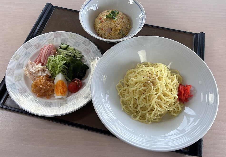 昼食の写真
